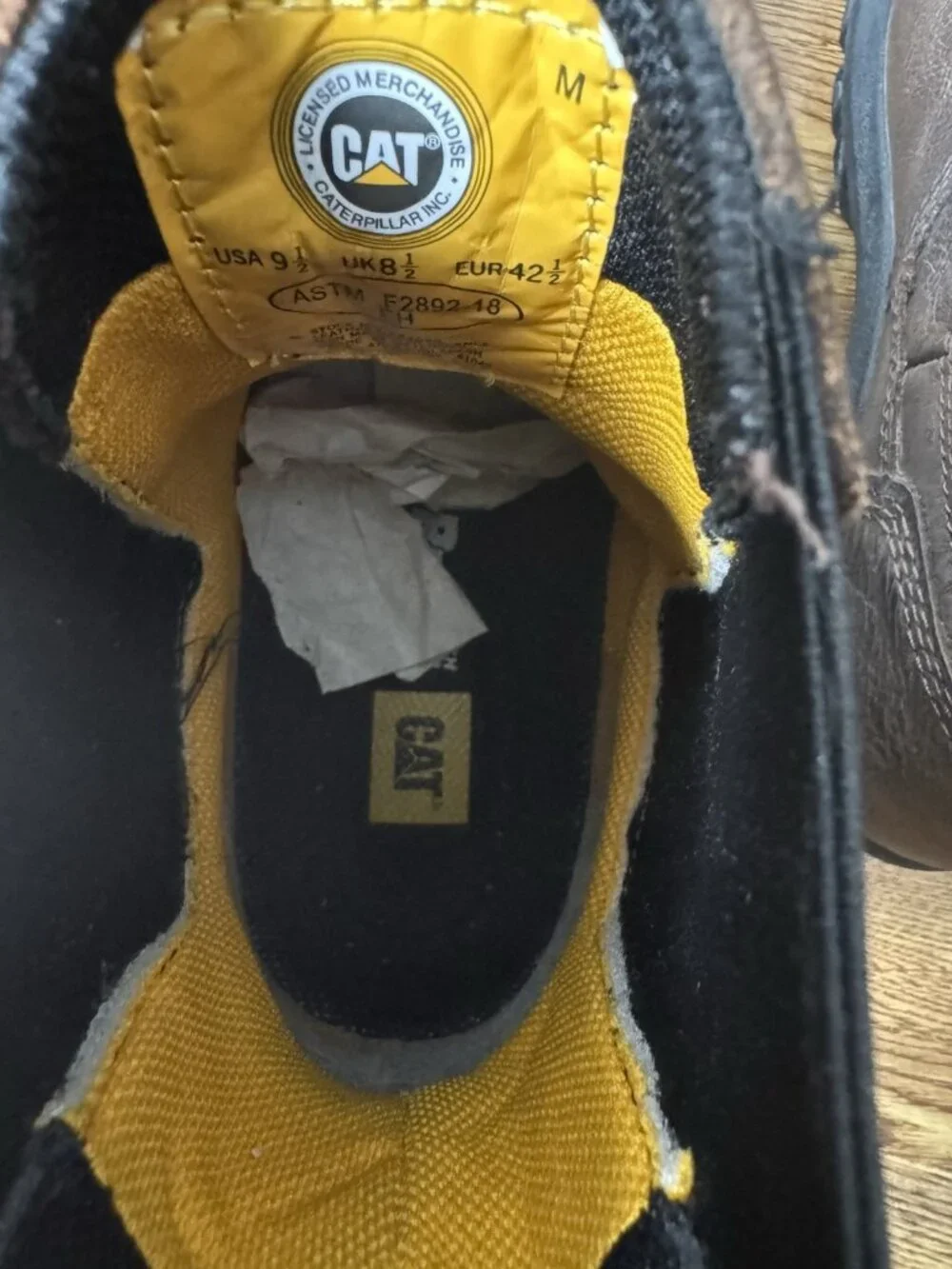 Caterpillar Men's Wheelbase Work Boot Size 9.5 M